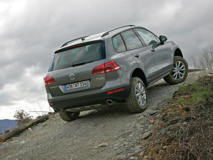  Volkswagen Touareg V6 TDi Terrain Tech Paket 2010 года  (фото 3 из 34)